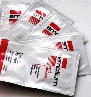 EMOLIUM + EMULSJA do kąpieli OILLAN + BEPANTHEN 